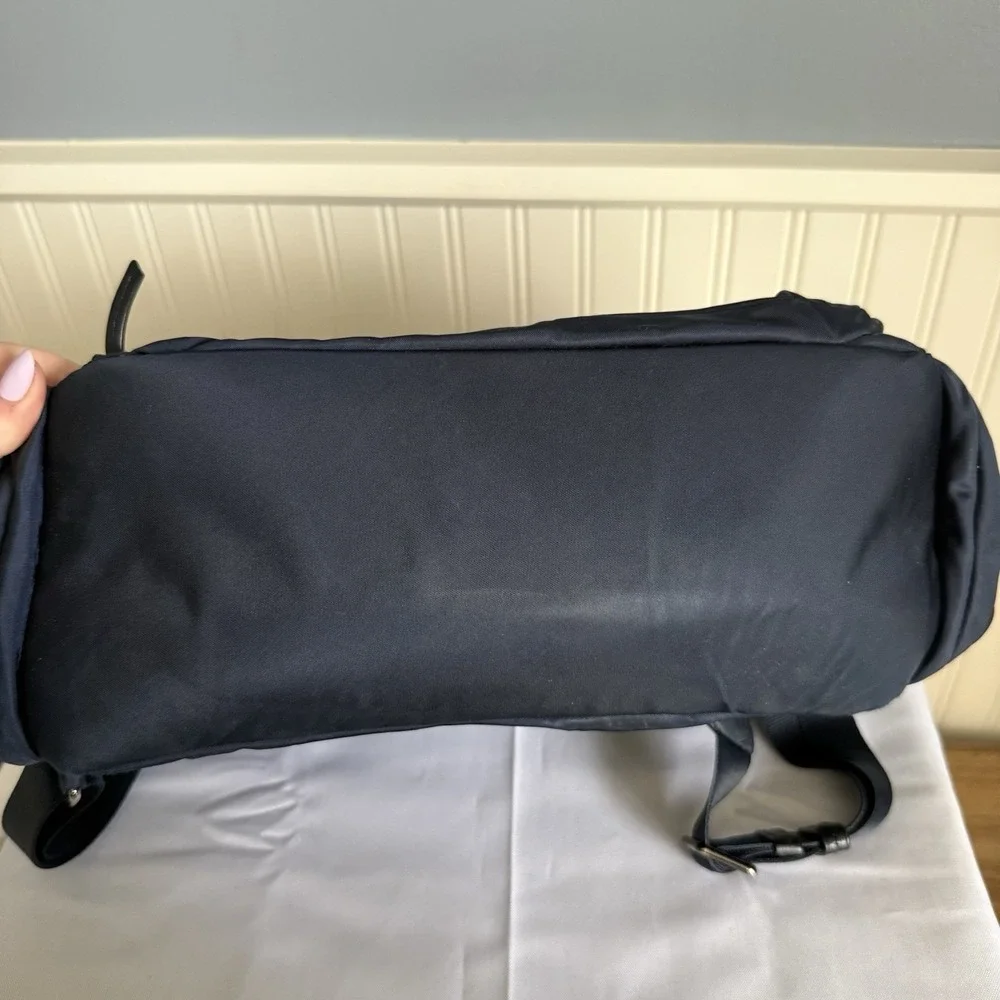 TUMI Navy Blue Nylon Silver Medium Backpack Book Bag Work Commuter Bag